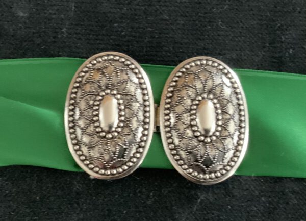 Schürzenschließe metall