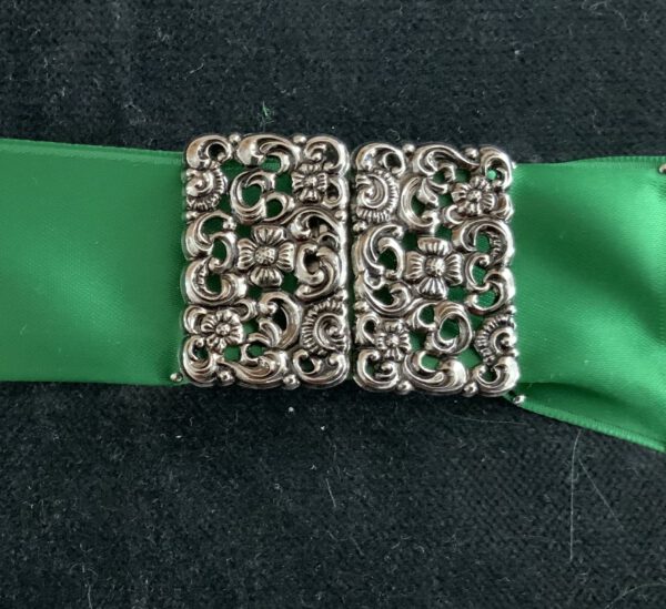 Schürzenschließe metall