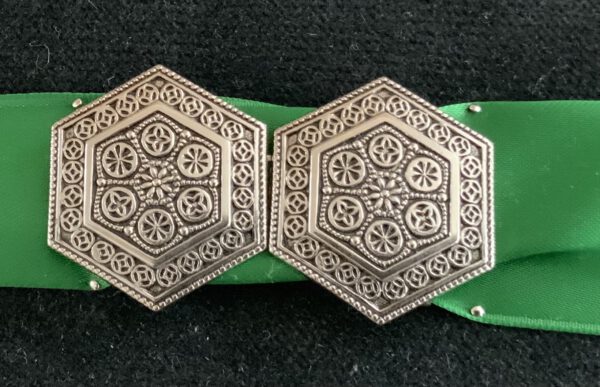 Schürzenschließe metall