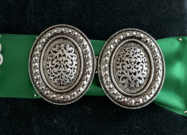 Schürzenschließe metall